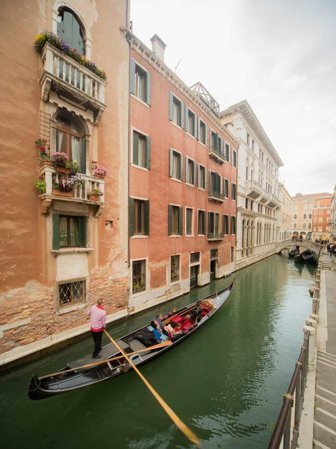 ホテル Palazzo Orseolo- Gondola View ヴェネツィア エクステリア 写真